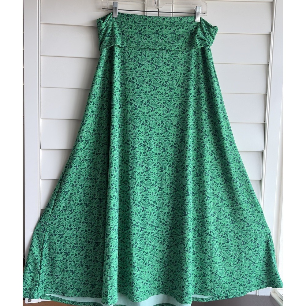LuLaRoe XL Kelly Green Black Ditzy Floral Maxi Skirt A Line Flowy Boho Garden